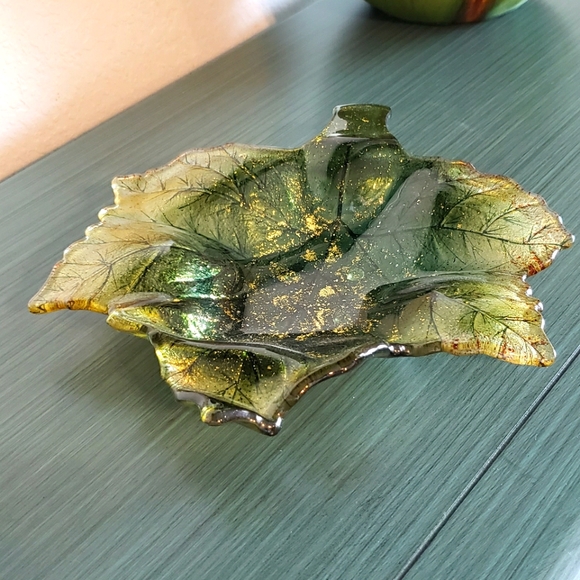 Green & Metallic Gold Small Leaf Glass Dish Tray Knick Knack Keep All Holiday - Picture 6 of 10